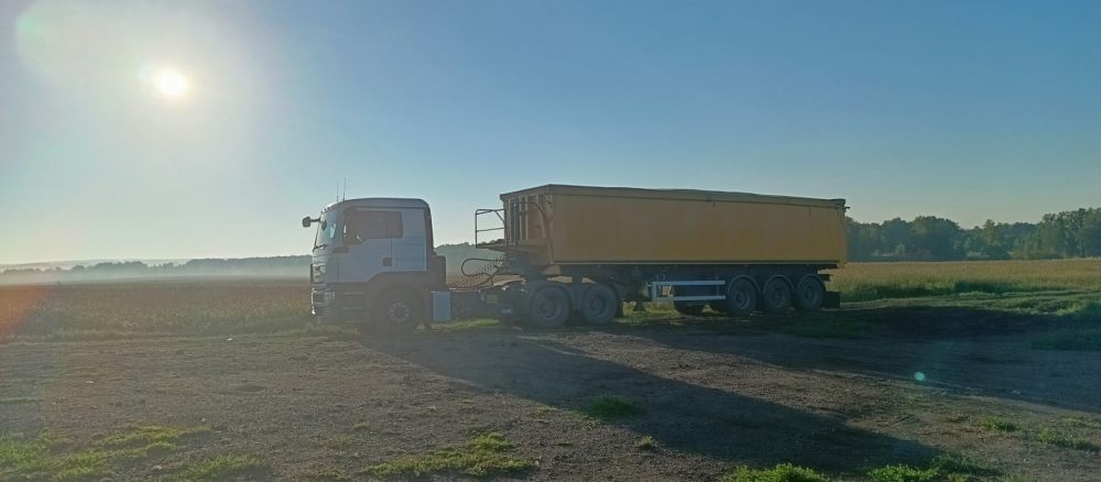 Зерновоз Перевозка зерна полуприцепами взять в аренду, заказать, цены, услуги - Эгвекинот