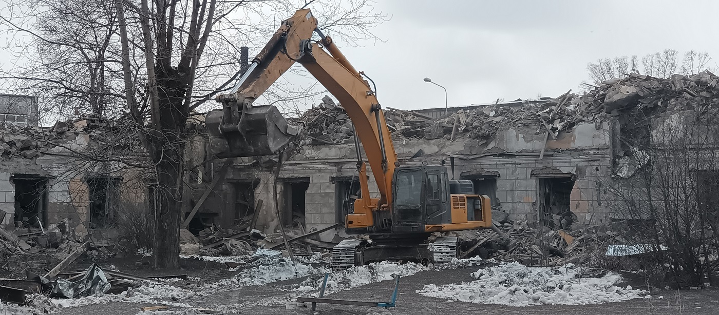 Демонтажные работы, услуги спецтехники в Чукотском АО